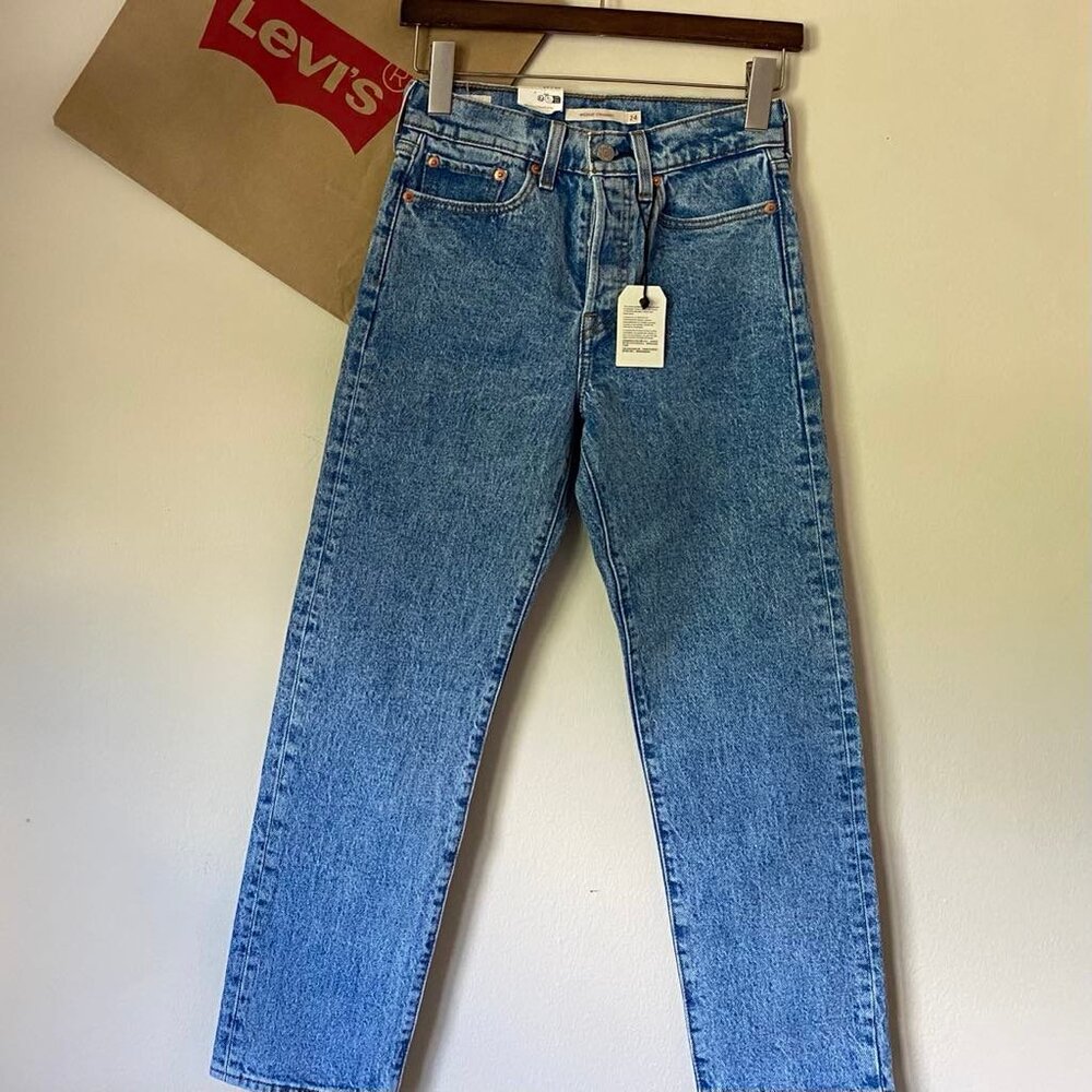 LEVI'S Wedgie Straight Women's Jeans (Size: 24x26) NWT - Picture 3 of 12